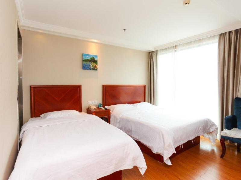 Greentree Inn Jiangsu Wuxi Hubin Business Street Business Hotel Exterior photo
