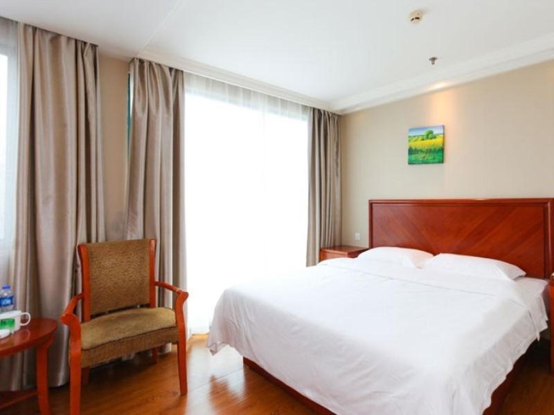 Greentree Inn Jiangsu Wuxi Hubin Business Street Business Hotel Exterior photo