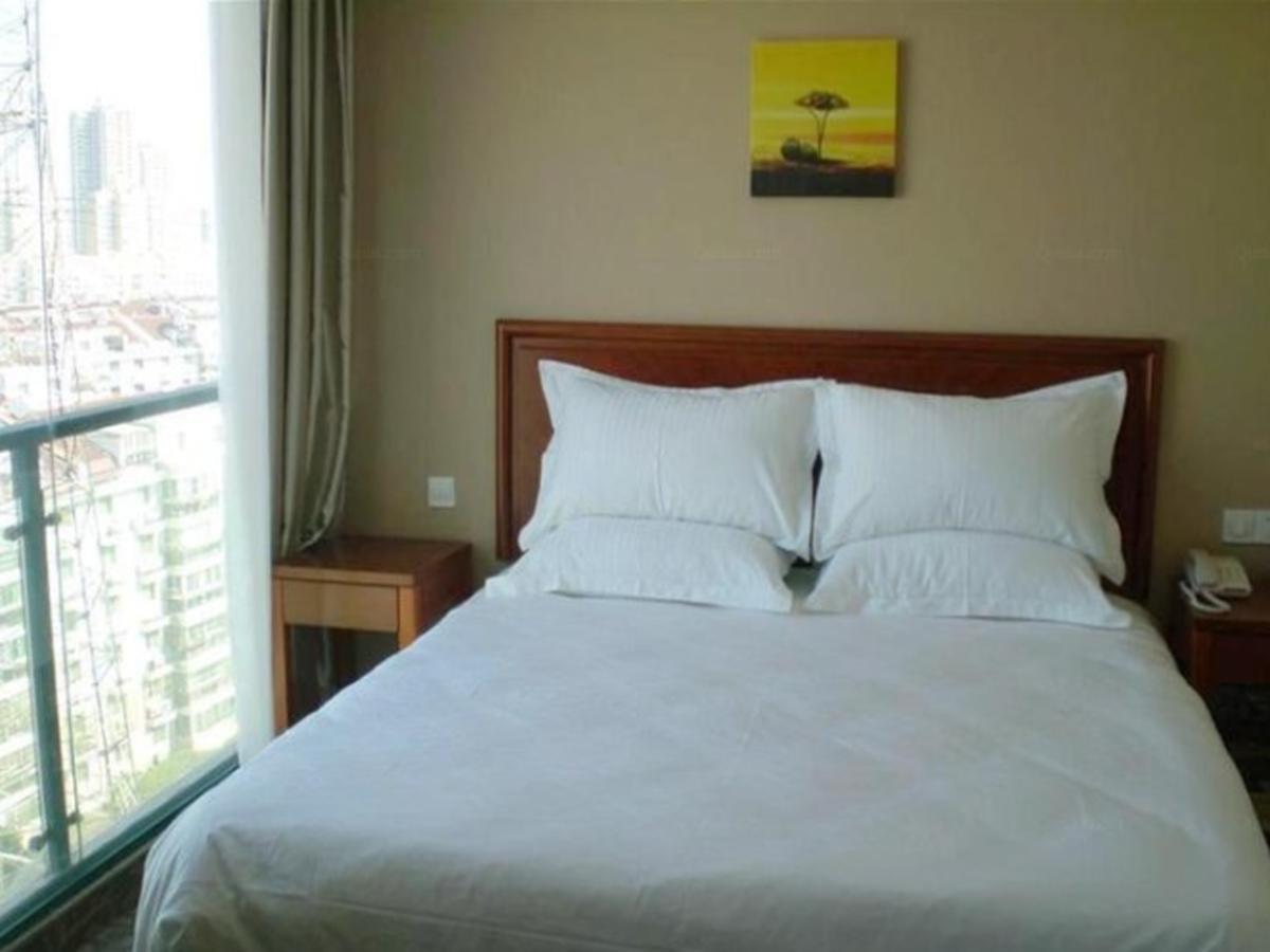Greentree Inn Jiangsu Wuxi Hubin Business Street Business Hotel Exterior photo