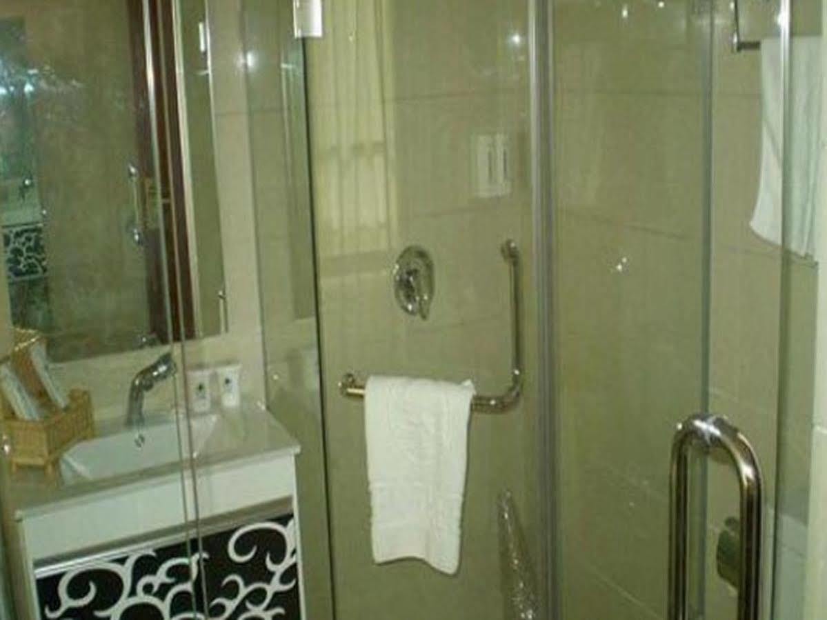 Greentree Inn Jiangsu Wuxi Hubin Business Street Business Hotel Exterior photo