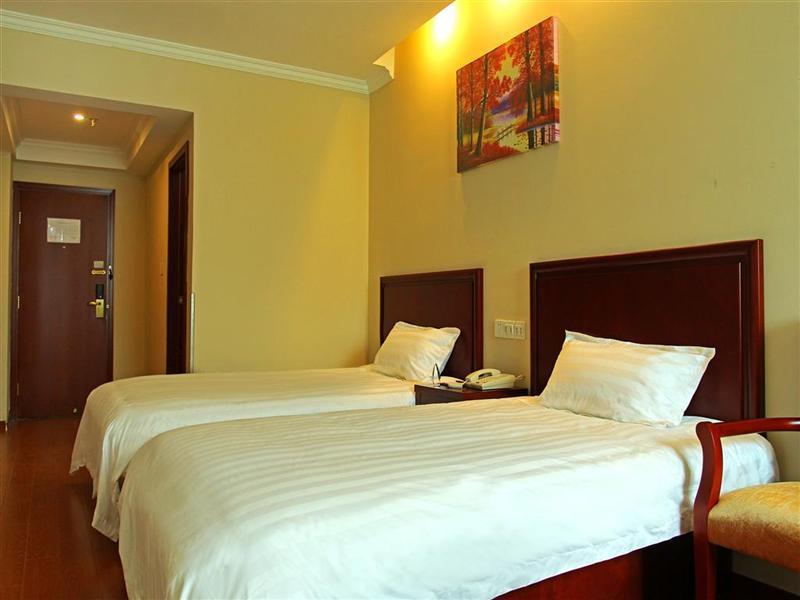 Greentree Inn Jiangsu Wuxi Hubin Business Street Business Hotel Exterior photo