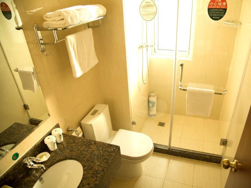 Greentree Inn Jiangsu Wuxi Hubin Business Street Business Hotel Exterior photo