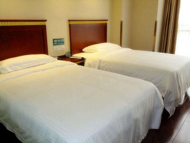 Greentree Inn Jiangsu Wuxi Hubin Business Street Business Hotel Exterior photo