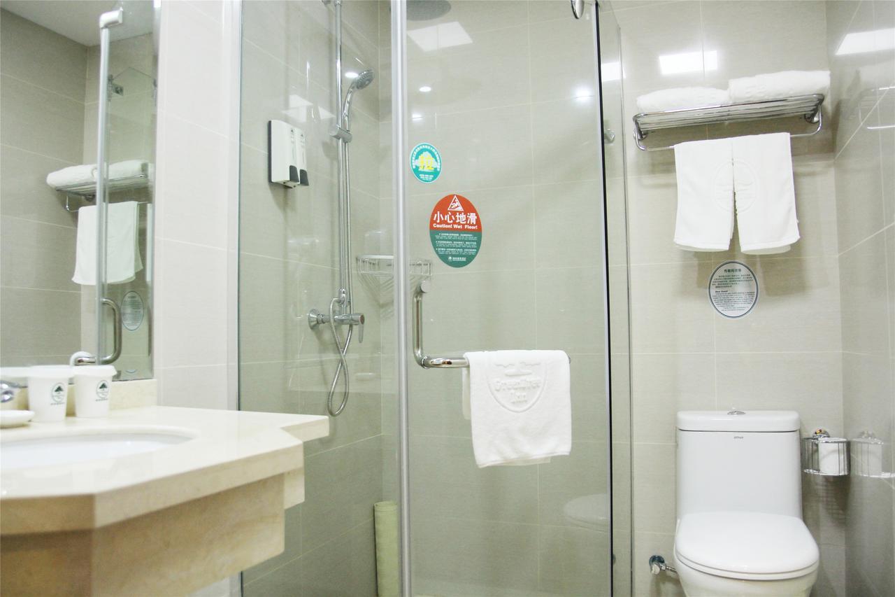 Greentree Inn Jiangsu Wuxi Hubin Business Street Business Hotel Exterior photo