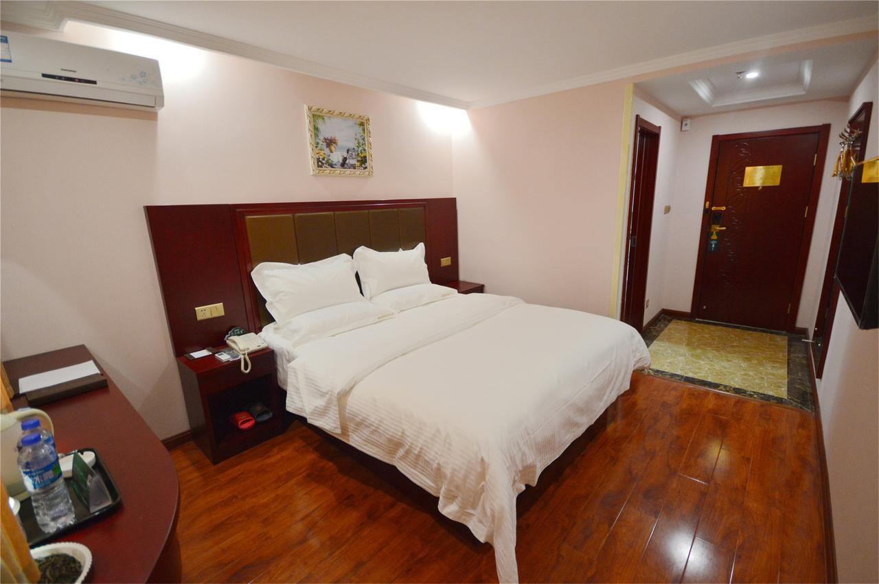 Greentree Inn Jiangsu Wuxi Hubin Business Street Business Hotel Exterior photo