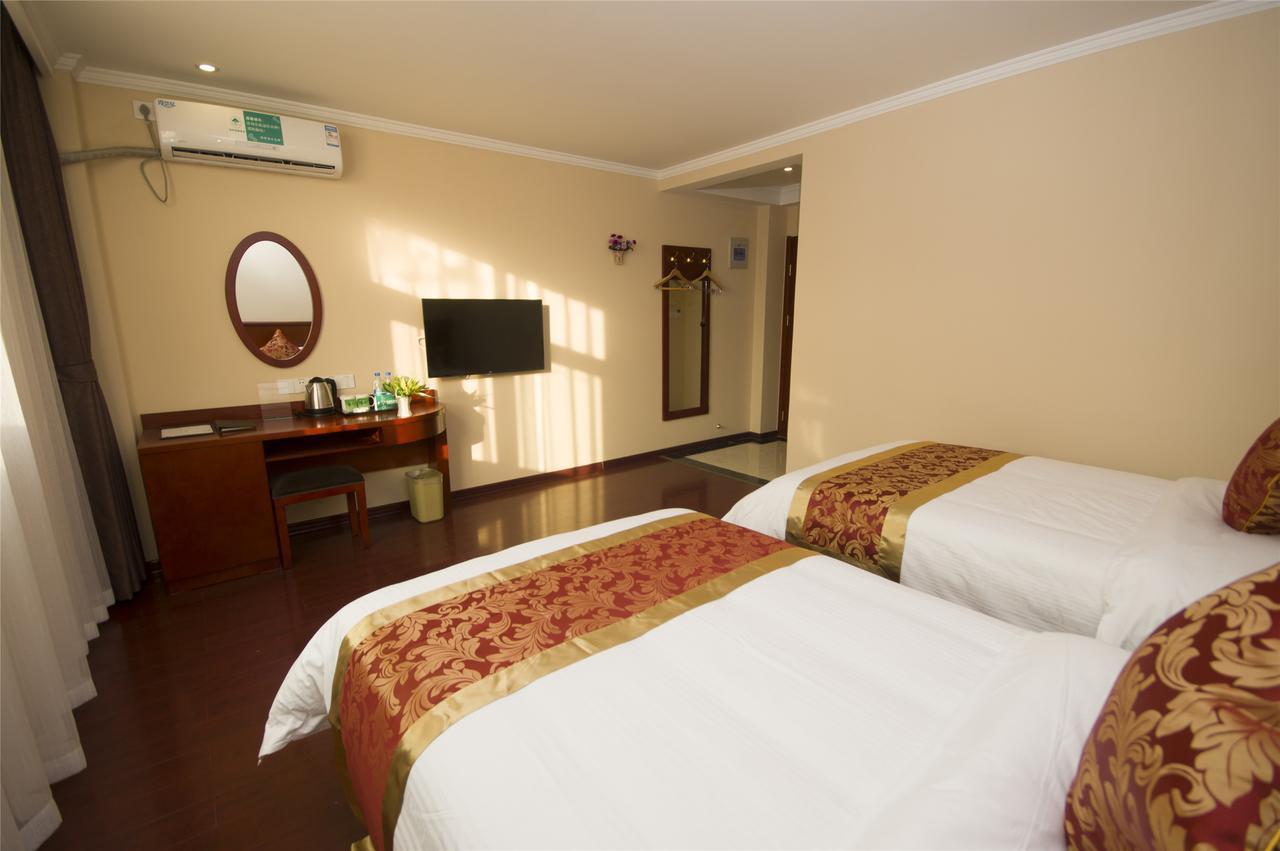 Greentree Inn Jiangsu Wuxi Hubin Business Street Business Hotel Exterior photo